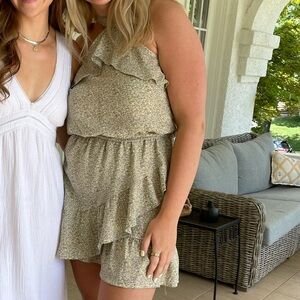 Storia Beige Floral Mini Dress